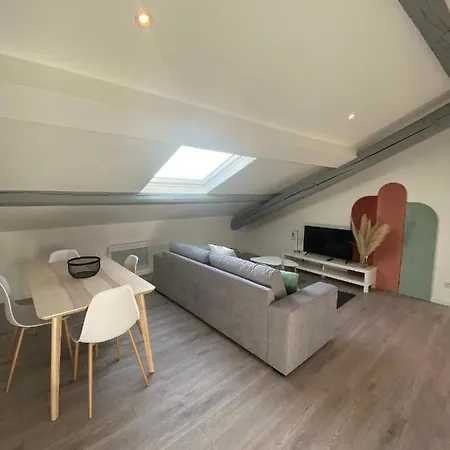 Liberte 1 - T2 Proche Gare Et Centre Commercial Polygone- Beziers- Wifi- Tv Connecte شقة